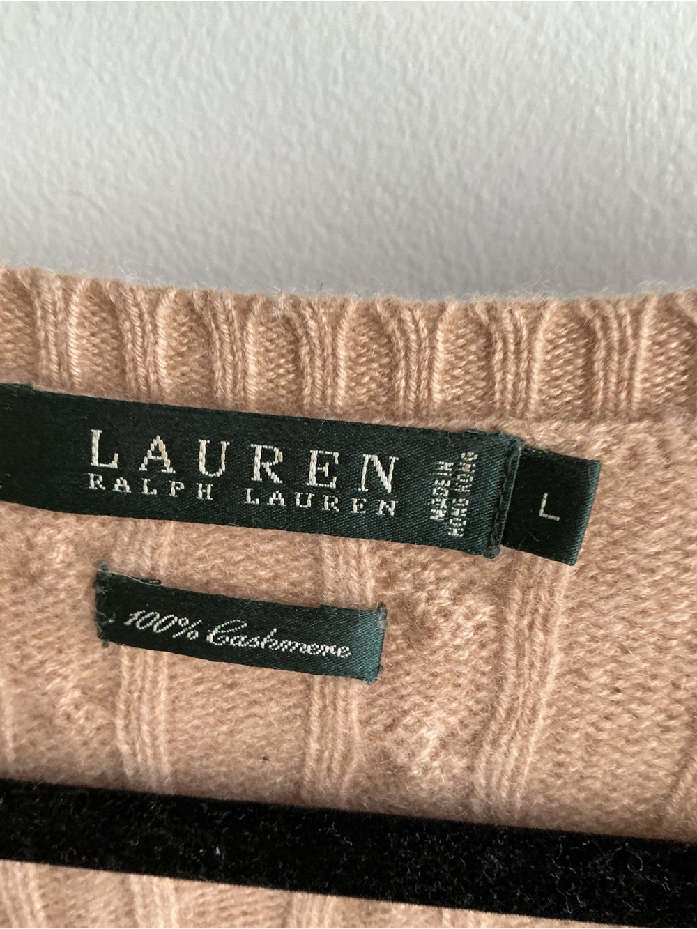 Ralph Lauren Cashmere Tan Cable-Knit V-Neck Sweater - Picture 3 of 3